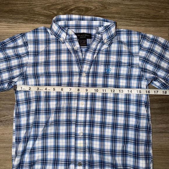 Ariat Pro Series Boys Blue Plaid Button Down Size Medium 10-12 Long Sleeve - Picture 4 of 8